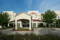 Hilton Garden Inn DFW North Grapevine - Parkplatz