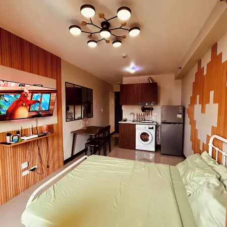 Room-pool-view Near Airport Saekyung Vi