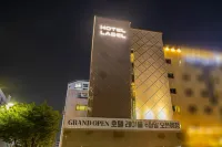 Hotel Label Seongnam - Parkplatz