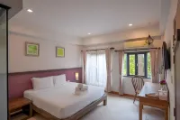 Hotel Toscana Trat - Pools