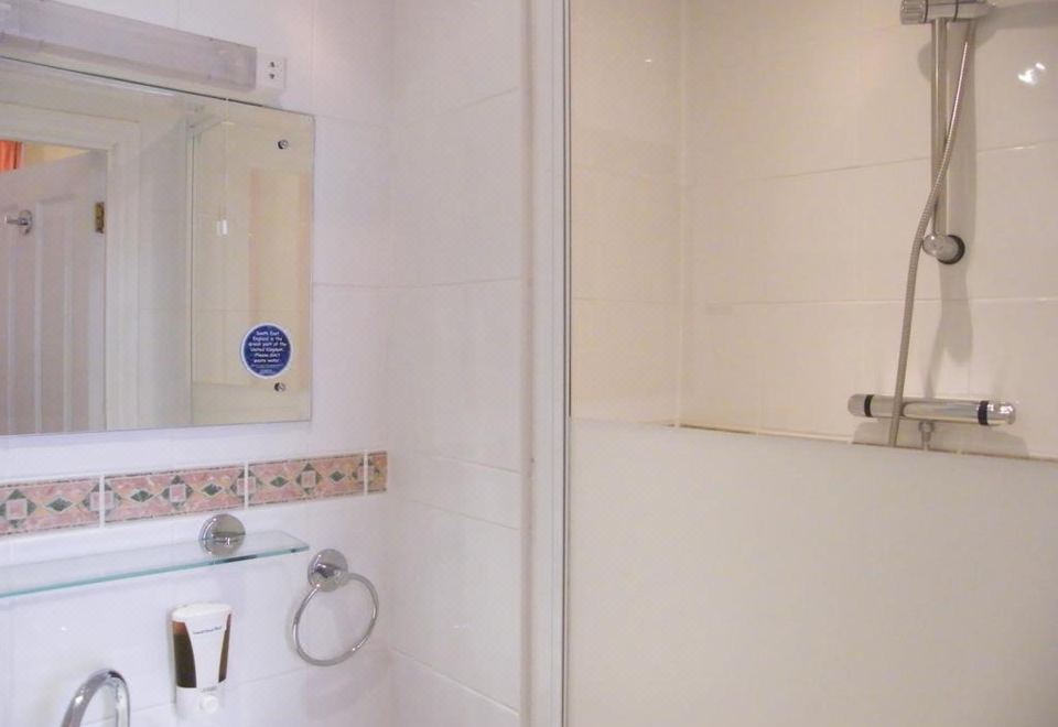 Lichfield House - Housity