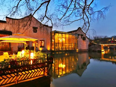 Waterside Resort Отели в г. Тунсян