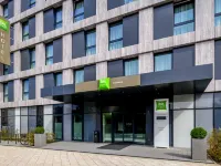 Ibis Styles Magdeburg Hotel in zona Guericke Denkmal