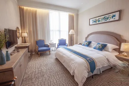 Famjoy Boutique Hotel