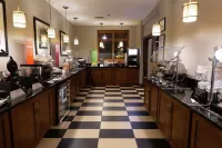 Hampton Inn & Suites Raleigh Cary Lenovo Center - breakfast