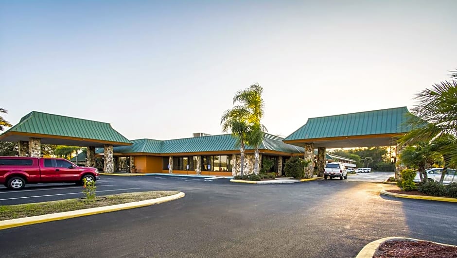 Quality Inn & Suites Sebring North at Sun 'N Lake
