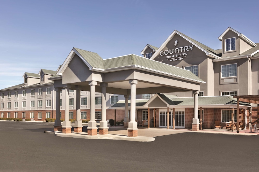 Country Inn & Suites by Radisson, London, KY