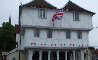 Steepleview Bed & Breakfast - Housity