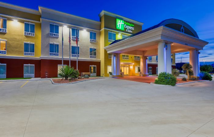Holiday Inn Express & Suites ALPINE SOUTHEAST by IHG