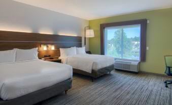 Holiday Inn Express & Suites Mobile - University Area