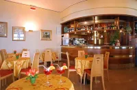 Village Hotel Lucia - bar