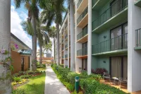 Courtyard Fort Lauderdale East/Lauderdale-by-The-Sea Hotel dekat Cypress Creek Station
