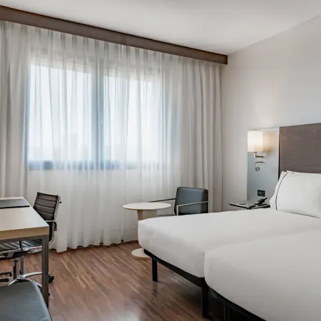 AC Hotel Milano Отели рядом с достопримечательностью «Дискотека Hollywood»