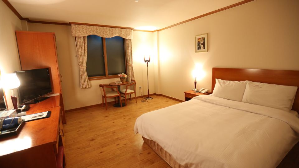 Munkyung Tourist Hotel