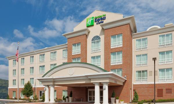 Holiday Inn Express & Suites Bethlehem by IHG