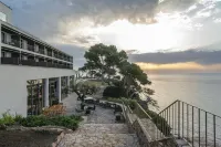 埃瓜布拉瓦旅館 Platja Cala Aiguablava附近的飯店