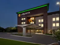 La Quinta Inn & Suites by Wyndham San Antonio Seaworld/Lafb Hotels in der Nähe von Wasserpark Aquatica San Antonio