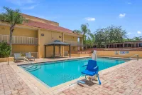Rodeway Inn Port Richey North - Pool