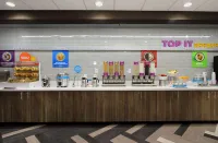 Tru by Hilton Meridian - breakfast