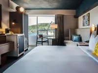 DoubleTree by Hilton St. John's Harbourview Hotels near The Fluvarium