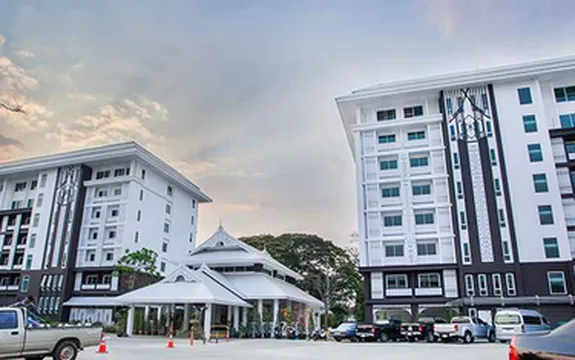 รูปภาพของแอดรวมโชคโฮเทล