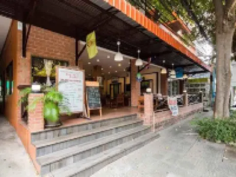 Chaba Chalet Hotel Hotels near Hua Hin Railway Station