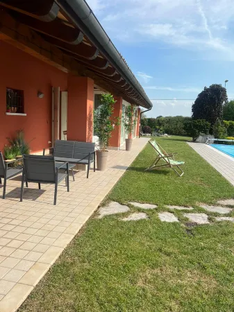 Casa Belvedere - Complimentary Wifi and Private Parking Отели в г. Тецце-суль-Брента