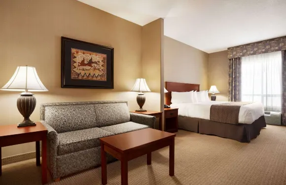 斯特拉斯莫爾戴斯套房酒店