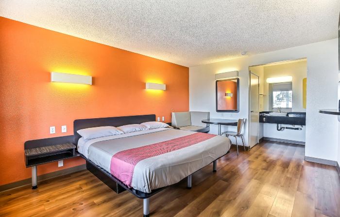Motel 6 Oakland, CA - Embarcadero