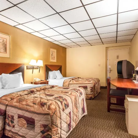 Rodeway Inn North