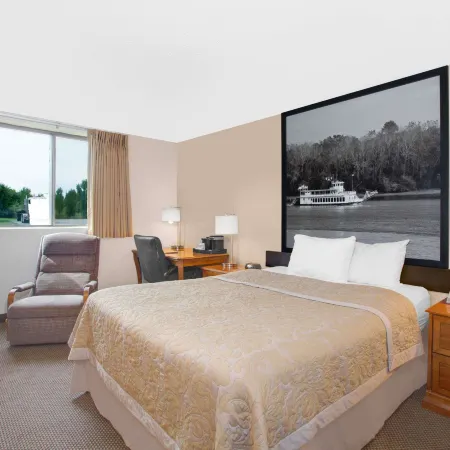 Super 8 by Wyndham Clear Lake Hotels in Clear Lake