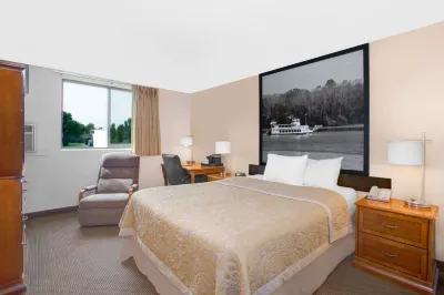 Super 8 by Wyndham Clear Lake Hotel di Clear Lake