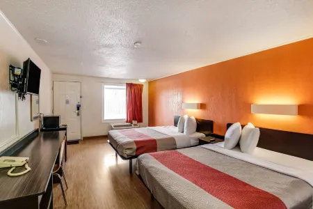 Motel 6 Kalamazoo, MI