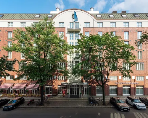 NH Berlin Kurfürstendamm Hotels near Savigny Square