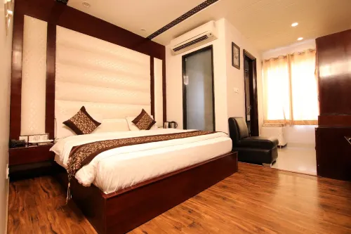 Hotel Seven Junction