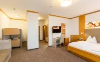 Thermenhotel Kurz فنادق في Oberpullendorf