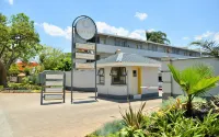 Cresta Oasis Hotel Hotel a 