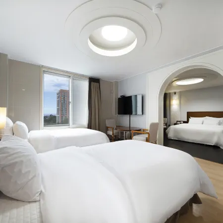 Donghae Hotel ME