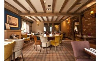 The Crown Pub, Dining & Rooms