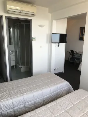 Hôtel Residence les Aiguades فنادق في Fos-sur-Mer