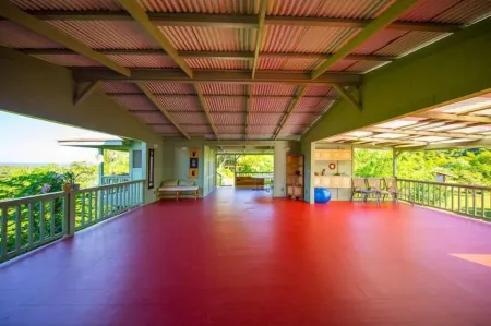 Kirpal Meditation and Ecological Center Отели рядом с достопримечательностью «Halepalaoa Beach»