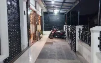 Dvio Syariah Hotels in Tarok Dipo