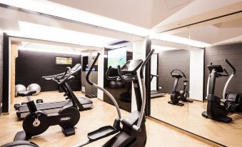 1. 세나토 호텔 밀..