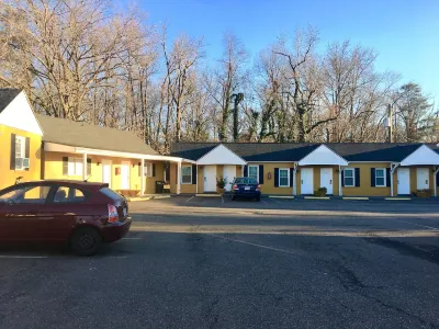Red Carpet Inn Alexandria Hotels in Fort Washington