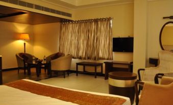 Hotel Shaans - Housity
