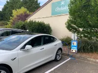 Les Orchidées , Hôtel & Restaurant - parking