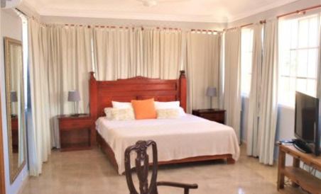 Hotel La Saladilla Beach Club - Housity