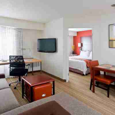 Residence Inn Canton Rooms