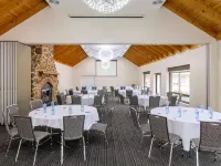 Mercure Goulburn - parking
