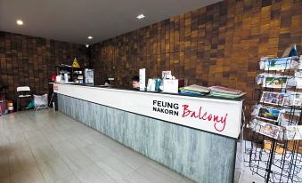 Feung Nakorn Balcony Rooms and Cafe